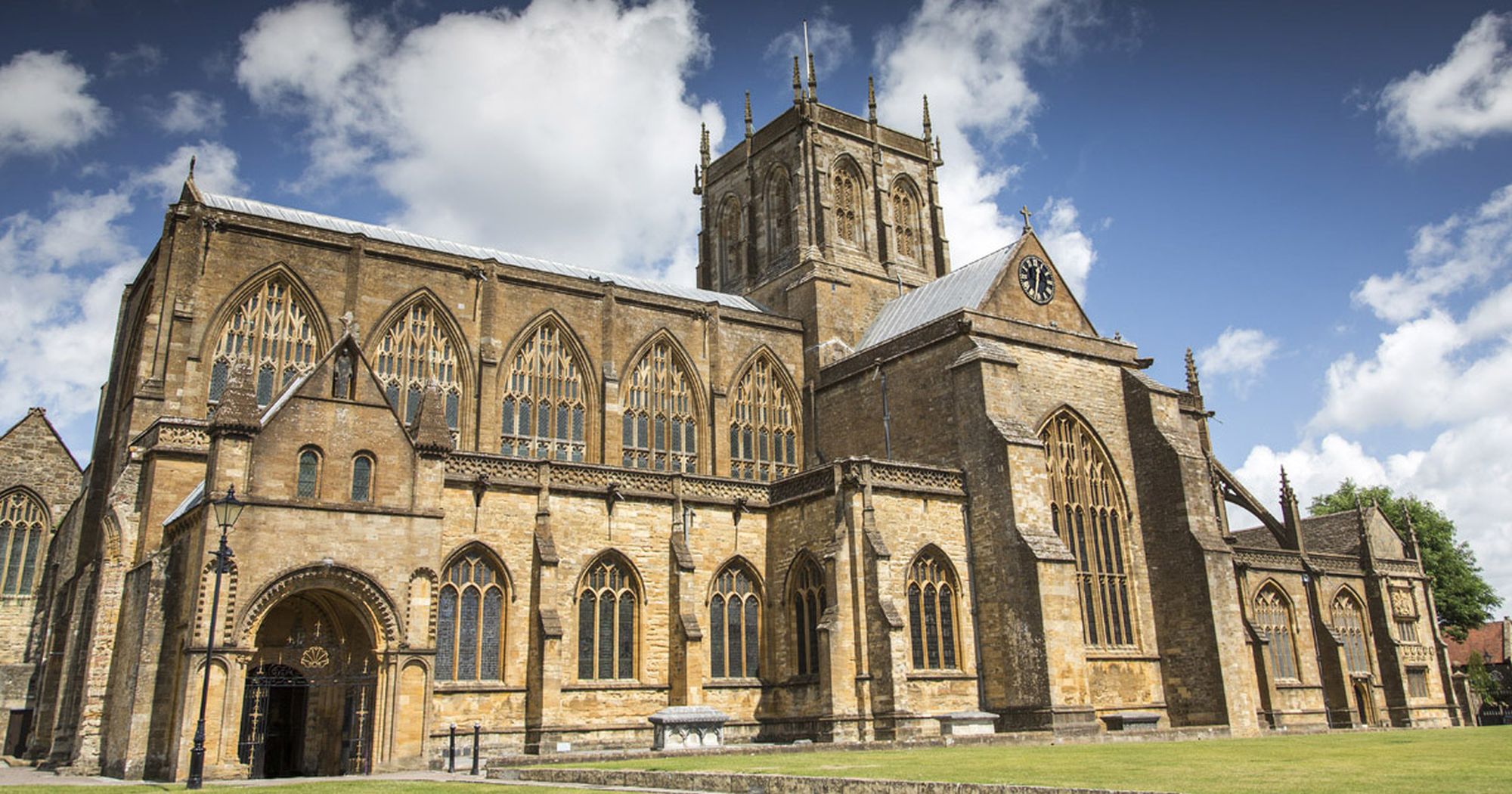 Volunteers needed to revive Sherborne Abbey café The West Dorset Magazine
